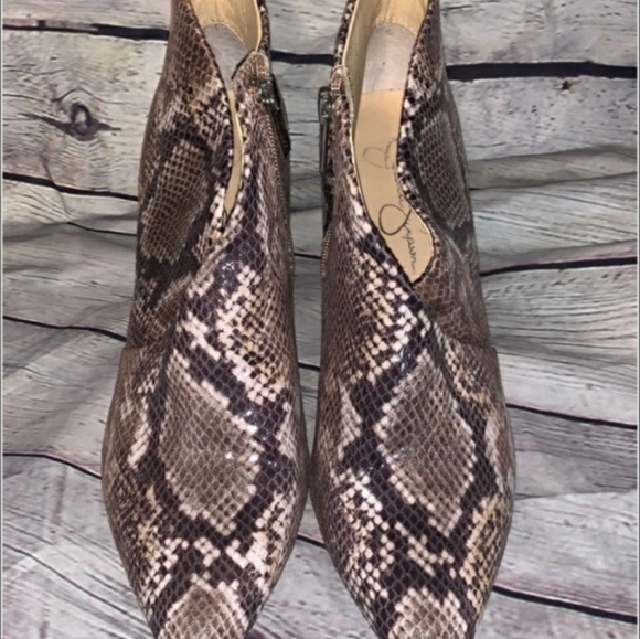 Jessica Simpson Layra Booties Sz 10;  3.5” heel - Picture 8 of 8
